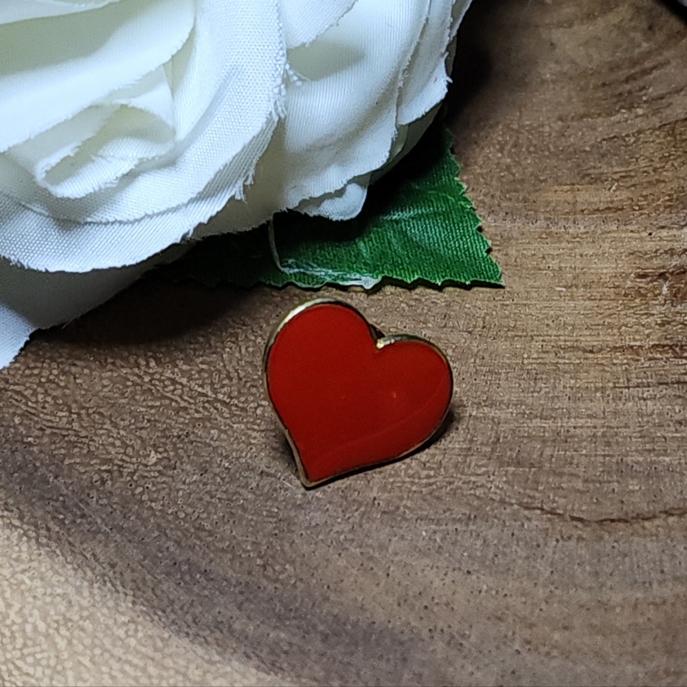 Vintage Hallmark Red Enamel Heart Pin With Gold Toned Accents